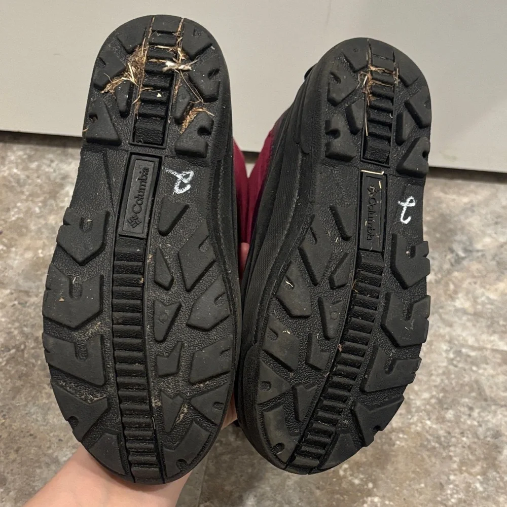 Columbia Burgundy and Black Snow Boots Size 3 Big Girls